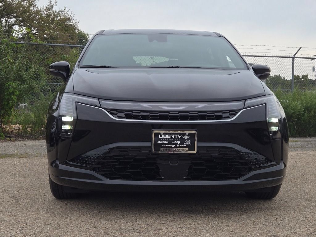 New 2027 Chrysler Pacifica Select FWD image 4