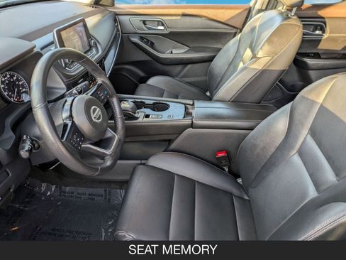 Used 2021 Nissan Rogue SL image 14