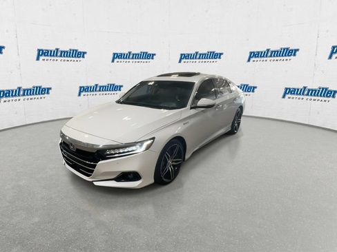 Used 2022 Honda Accord Touring image 4