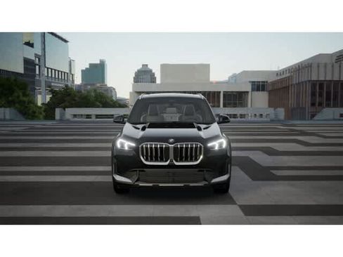 New 2026 BMW X1 xDrive28i w/ Technology Package image 3