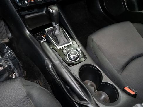 Used 2015 MAZDA MAZDA3 i Sport image 18