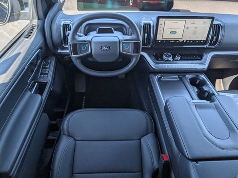 New 2026 Ford Expedition Max Platinum w/ Stealth Appearance Package AWD/4WD image 8