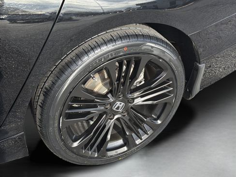 Used 2021 Honda Accord Sport image 14