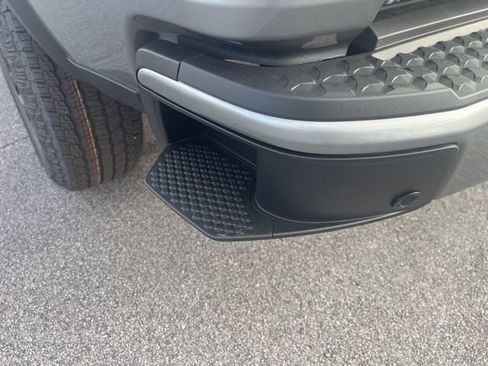 New 2026 GMC Canyon Elevation w/ Convenience Package image 8