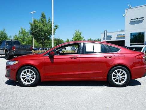 Used 2019 Ford Fusion SE FWD image 9