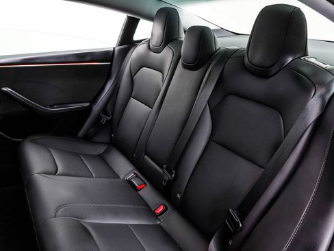 Used 2024 Tesla Model 3 Standard Range RWD image 17