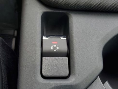 Used 2025 Subaru Forester Premium w/ Protection Package (1PH) image 35