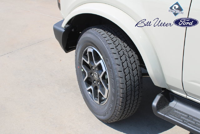 New 2026 Ford Bronco Outer Banks AWD/4WD image 5