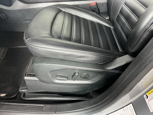 Used 2022 Ford Edge SEL AWD/4WD image 15