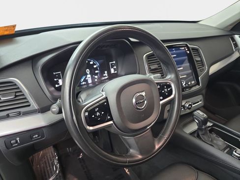 Used 2018 Volvo XC90 T5 Momentum w/ Convenience Package AWD/4WD image 19