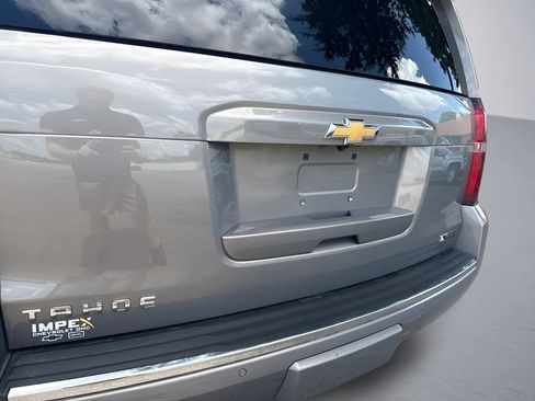 Used 2018 Chevrolet Tahoe Premier AWD/4WD image 40