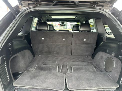 Used 2018 Jeep Grand Cherokee Limited w/ Luxury Group II image 34