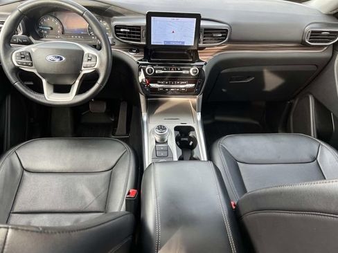 Certified 2023 Ford Explorer Limited w/ Equipment Group 301A image 16