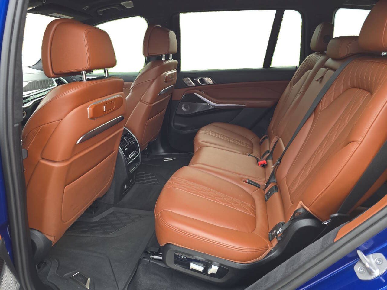 Used 2024 BMW X7 M60i w/ Executive Package AWD/4WD image 10