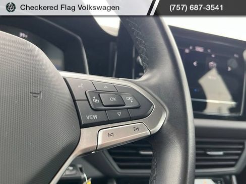 Used 2025 Volkswagen Jetta Sport FWD image 33