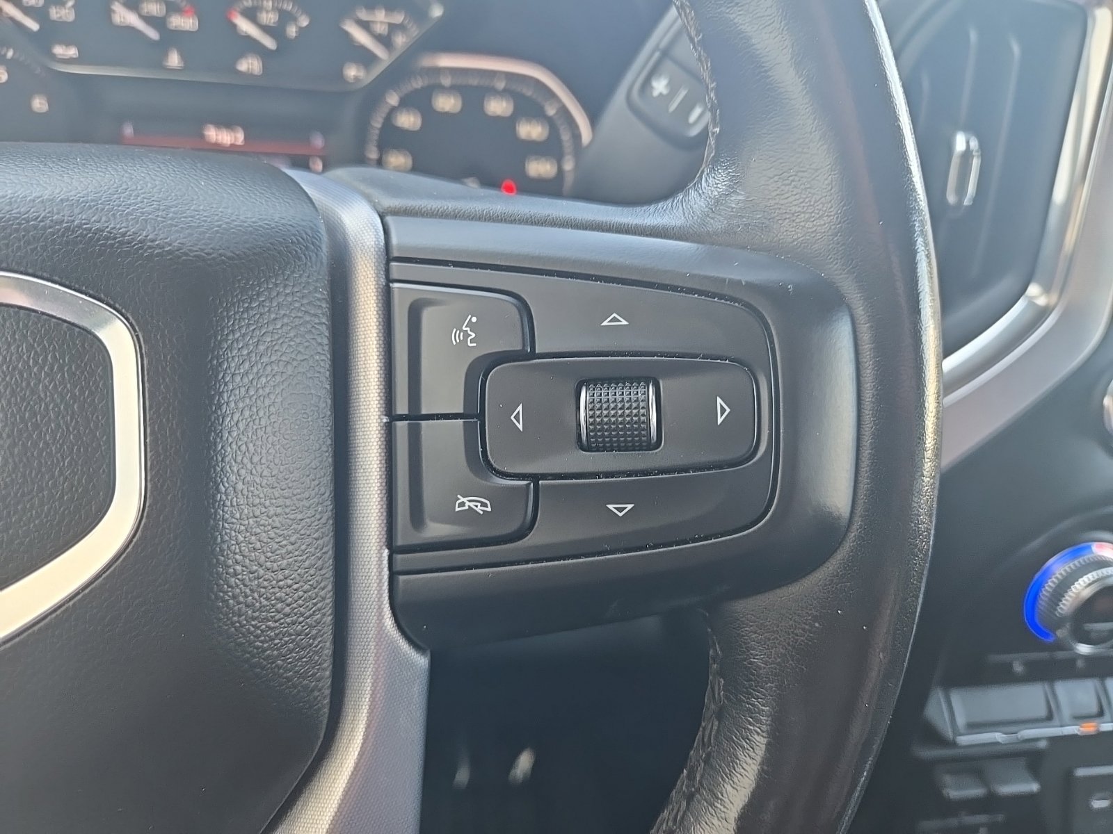 Used 2020 GMC Sierra 1500 Elevation w/ Elevation Value Package AWD/4WD image 26