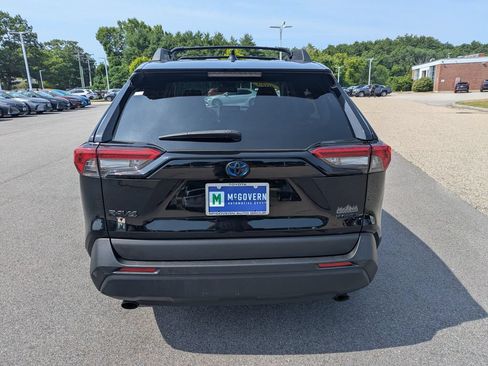 Used 2023 Toyota RAV4 AWD Hybrid image 4
