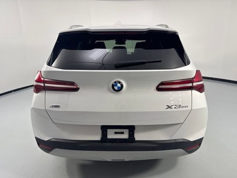 Certified 2025 BMW X3 xDrive30i w/ Premium Package AWD/4WD image 7