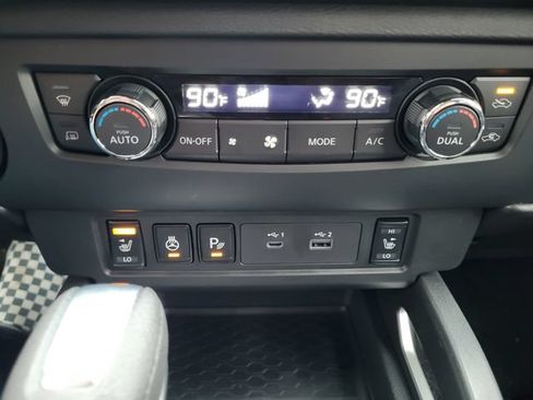 Certified 2026 Nissan Frontier SV w/ SV Convenience Package AWD/4WD image 24