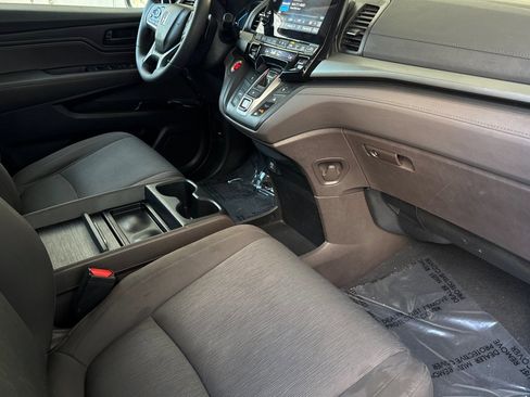 Used 2019 Honda Odyssey EX image 31