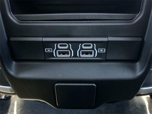 Used 2023 RAM 1500 Big Horn image 6