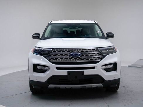Used 2023 Ford Explorer Limited AWD/4WD image 5