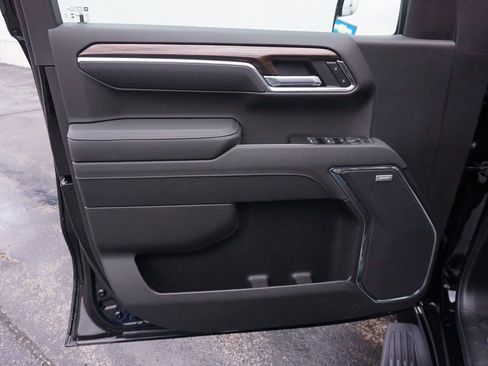 New 2026 Chevrolet Silverado 1500 RST w/ Dark Appearance Package image 24