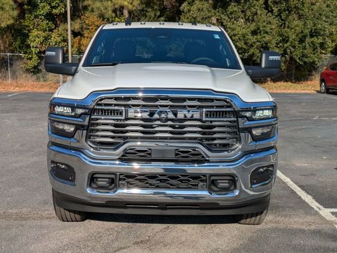 New 2026 RAM 2500 Big Horn AWD/4WD image 8