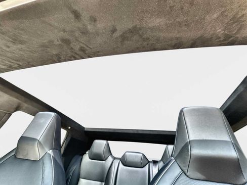 Used 2024 Tesla Cybertruck Cyberbeast AWD/4WD image 28