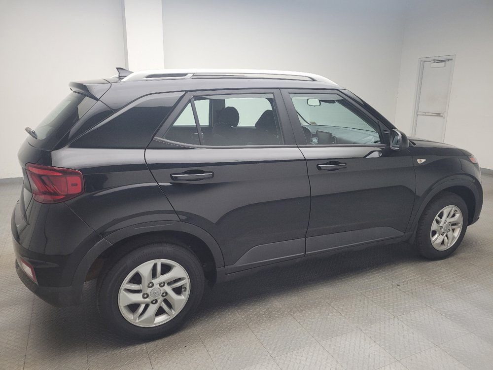 Used 2020 Hyundai Venue SEL FWD image 10
