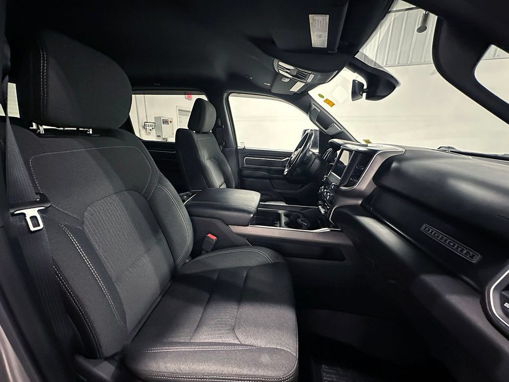 Used 2019 RAM 1500 Big Horn AWD/4WD image 28