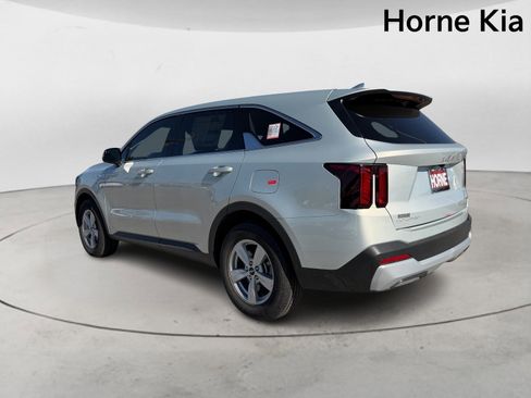 New 2026 Kia Sorento LX FWD image 5