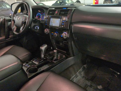Used 2018 Toyota 4Runner TRD Pro AWD/4WD image 18