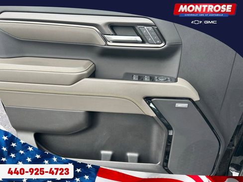 Used 2023 Chevrolet Silverado 1500 ZR2 w/ Technology Package image 9