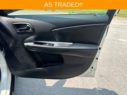 Used 2012 Dodge Journey SXT w/ Popular Equipment Group FWD image 9