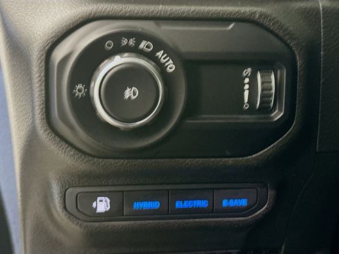 Used 2023 Jeep Wrangler Unlimited Rubicon 4xe w/ Cold Weather Group AWD/4WD image 16
