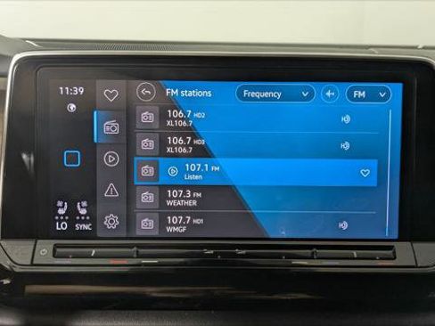 Used 2024 Volkswagen Atlas SE FWD image 30