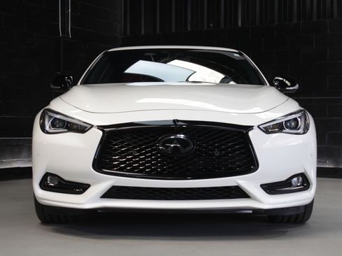 Used 2022 INFINITI Q60 Red Sport 400 w/ Cargo Package RWD image 7