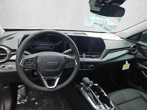 New 2026 Chevrolet Trax ACTIV FWD image 13