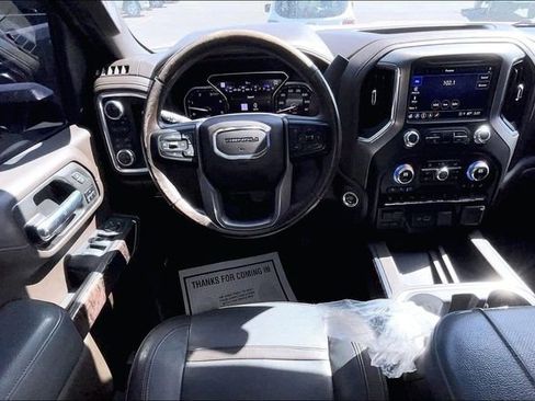 Used 2023 GMC Sierra 2500 Denali w/ Denali Ultimate Package AWD/4WD image 5