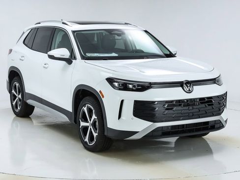 New 2026 Volkswagen Tiguan SE image 15