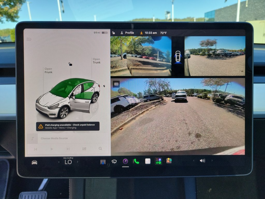 Used 2024 Tesla Model Y 2WD image 19