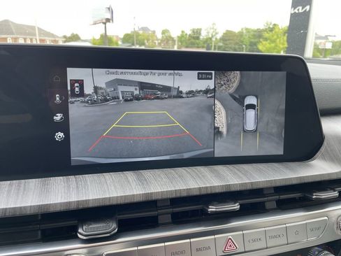 Used 2023 Kia Telluride SX FWD image 13