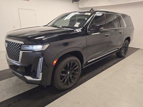 Used 2021 Cadillac Escalade ESV Premium Luxury w/ Driver Assist Tech Package AWD/4WD image 5