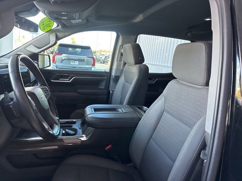 Used 2022 Chevrolet Silverado 1500 RST image 9