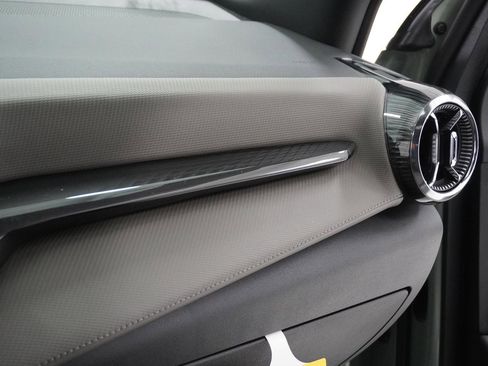 New 2026 Chevrolet Equinox LT w/ Convenience Package II image 35