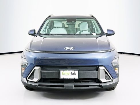 Used 2024 Hyundai Kona SEL FWD image 2
