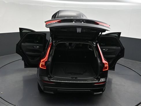 Certified 2024 Volvo XC60 B5 Plus w/ Protection Package Premier AWD/4WD image 39