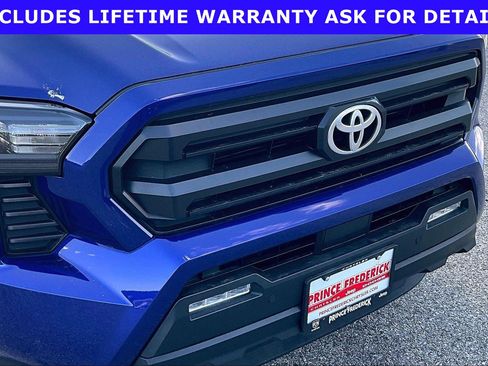 Used 2024 Toyota Tacoma SR5 AWD/4WD image 25