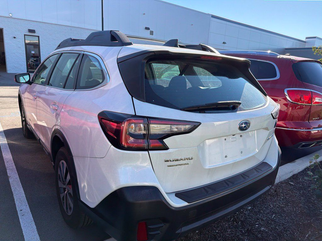 Used 2022 Subaru Outback AWD/4WD image 14